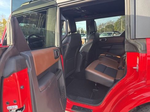 Used 2024 Ford Bronco Outer Banks image 13
