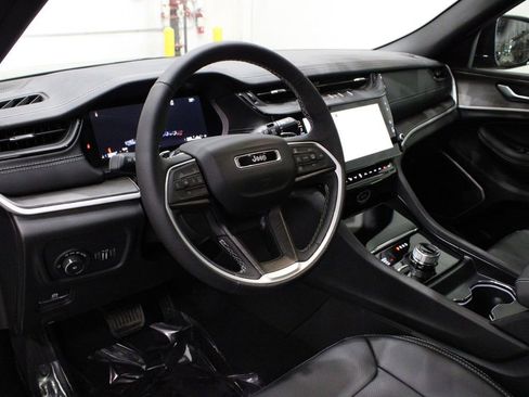 New 2026 Jeep Grand Cherokee Limited Reserve image 29