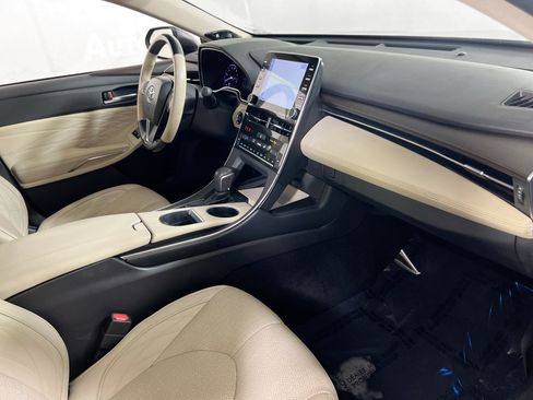 Used 2019 Toyota Avalon Limited w/ All Weather Liner Package FWD image 30