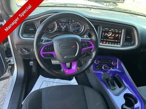 Used 2022 Dodge Challenger R/T Scat Pack w/ Driver Convenience Group RWD image 27