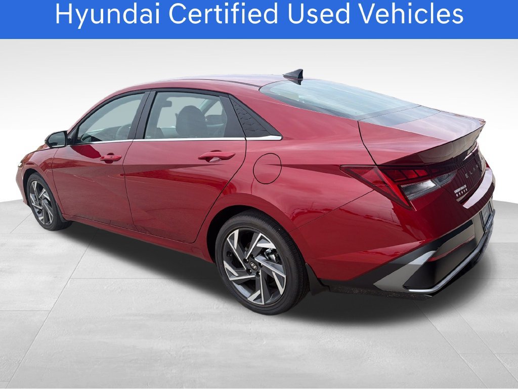 Certified 2026 Hyundai Elantra Limited FWD image 3