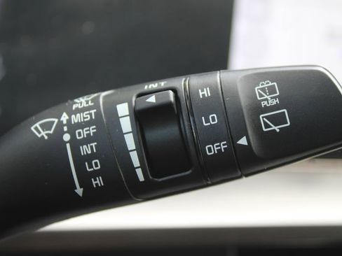 Certified 2023 Kia Telluride S w/ S Sunroof Package FWD image 32