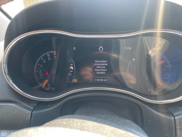 Used 2016 Jeep Grand Cherokee Limited w/ Luxury Group II RWD image 13
