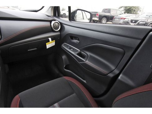 Certified 2025 Nissan Versa SR w/ Trunk Package image 13