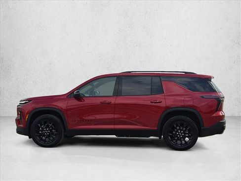 Used 2026 Chevrolet Traverse LT w/ Midnight/Sport Edition image 8