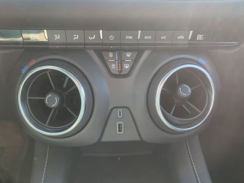 Used 2023 Chevrolet Blazer LT image 26