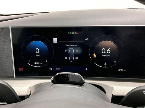 Used 2025 Hyundai Tucson SEL FWD image 27