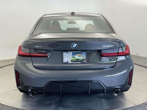 New 2026 BMW 330i xDrive Sedan w/ M Sport Package AWD/4WD image 4