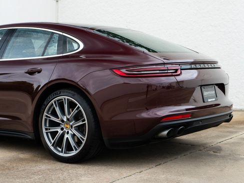 Used 2018 Porsche Panamera 4 AWD/4WD image 23