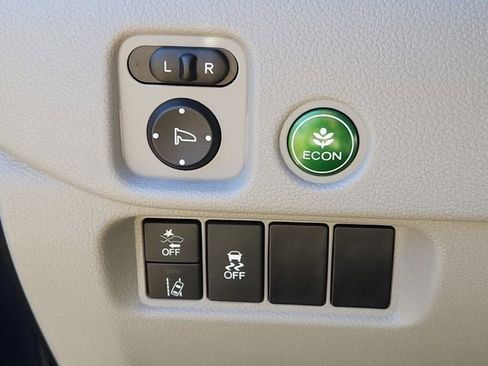 Used 2021 Honda Pilot EX image 29