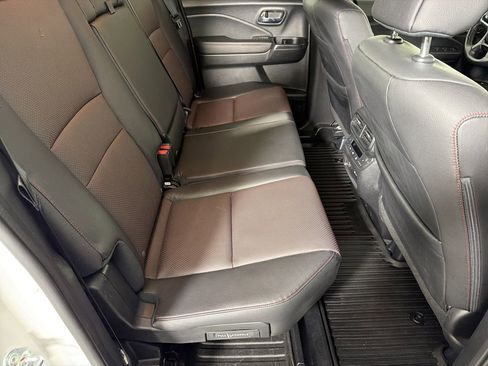 Used 2024 Honda Ridgeline Black Edition image 14