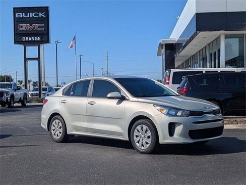 Used 2018 Kia Rio S image 2