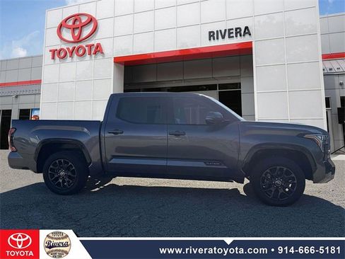 Used 2022 Toyota Tundra Platinum image 4