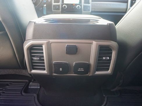 Used 2018 Ford F250 Lariat w/ Chrome Package image 19