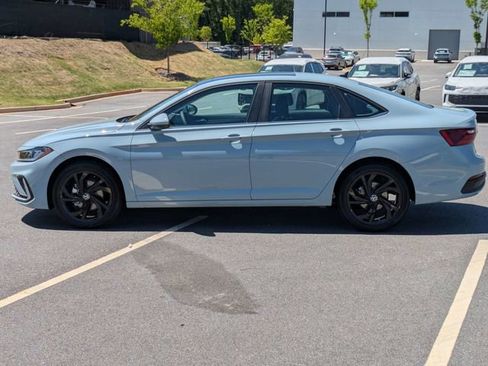 New 2026 Volkswagen Jetta SE FWD image 7