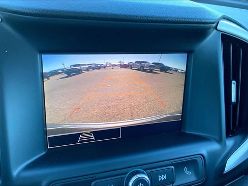 Used 2024 GMC Terrain SLE image 26