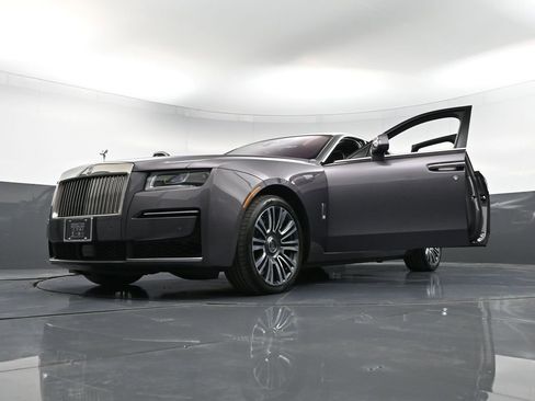 Certified 2023 Rolls-Royce Ghost image 43