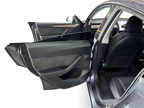Certified 2023 Tesla Model Y 2WD image 10