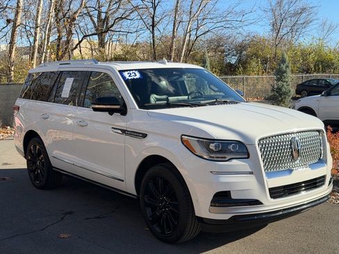 Certified 2023 Lincoln Navigator Reserve image 7