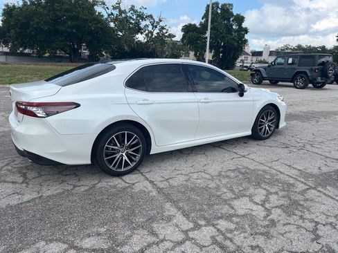 Used 2023 Toyota Camry XLE w/ Navigation Package FWD image 3