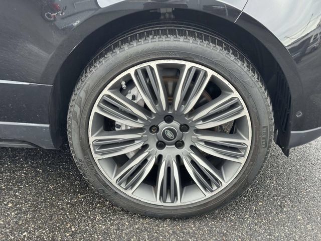 Used 2019 Land Rover Range Rover Supercharged AWD/4WD image 7
