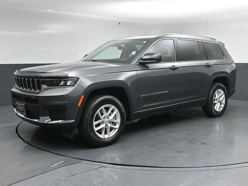 Used 2023 Jeep Grand Cherokee L Laredo w/ Luxury Tech Group I AWD/4WD image 3