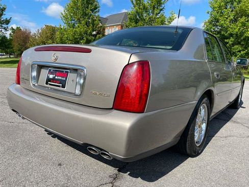 Used 2003 Cadillac De Ville w/ Comfort & Convenience Package FWD image 62