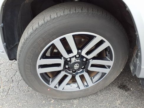 Used 2023 Toyota 4Runner Limited image 22