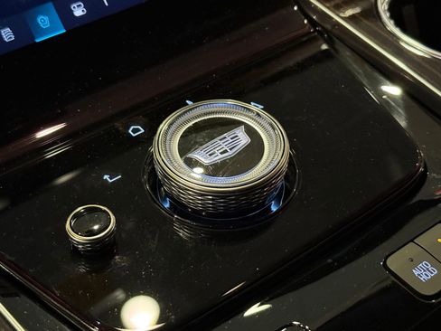 New 2026 Cadillac Escalade Luxury w/ Touring Package image 35