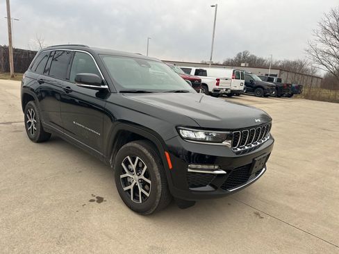 Used 2024 Jeep Grand Cherokee Limited image 5