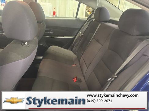 Used 2013 Chevrolet Cruze LT image 25