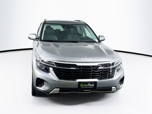 Used 2025 Kia Seltos S image 2