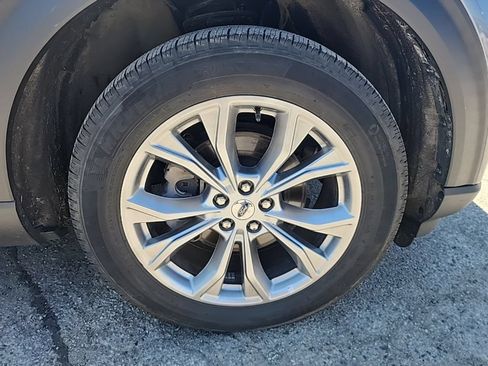 Certified 2024 Ford Explorer Limited AWD/4WD image 14