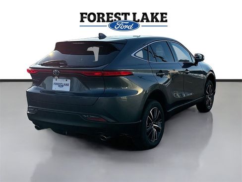 Used 2023 Toyota Venza LE image 7