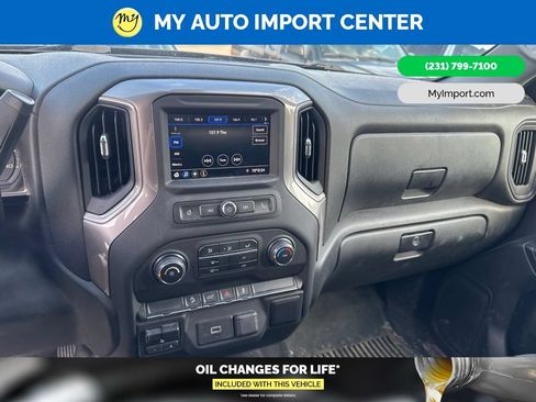 Used 2020 Chevrolet Silverado 1500 Custom Trail Boss w/ Custom Convenience Package AWD/4WD image 10