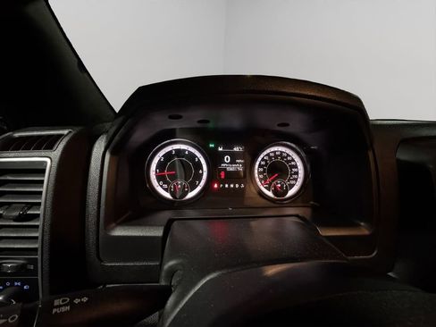 Used 2024 RAM 1500 Classic Warlock image 15