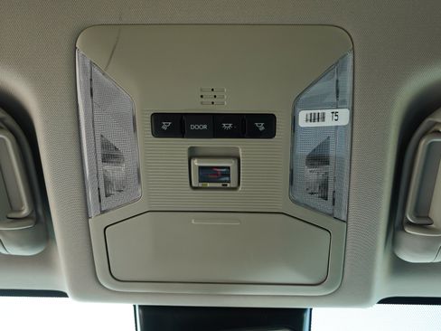 Certified 2025 Toyota RAV4 XLE AWD/4WD image 29