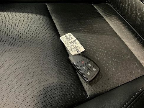 New 2026 Chevrolet Equinox LT w/ Convenience Package II image 29