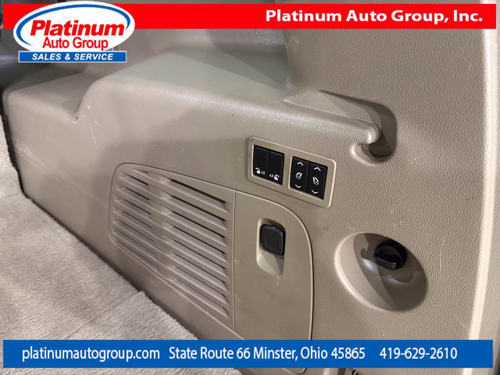 Used 2020 GMC Yukon XL SLT w/ Open Road Package AWD/4WD image 38