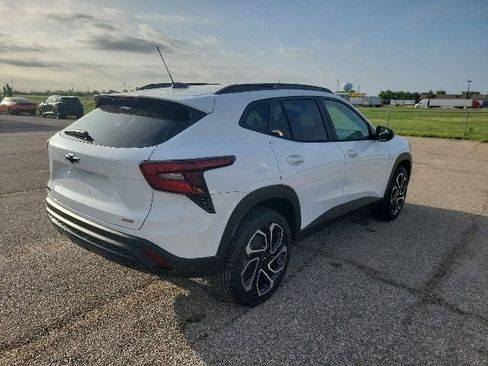 New 2026 Chevrolet Trax RS FWD image 23