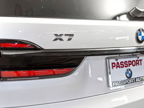 Certified 2025 BMW X7 M60i image 12
