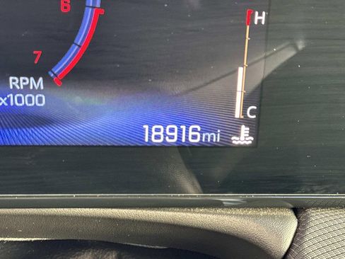 Used 2025 Chevrolet TrailBlazer LT image 28