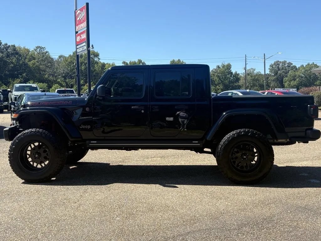 Used 2024 Jeep Gladiator Rubicon AWD/4WD image 8