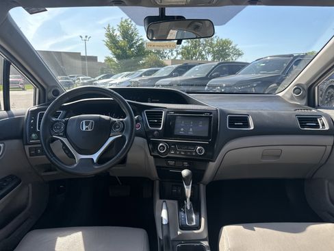 Used 2015 Honda Civic Hybrid Sedan image 16