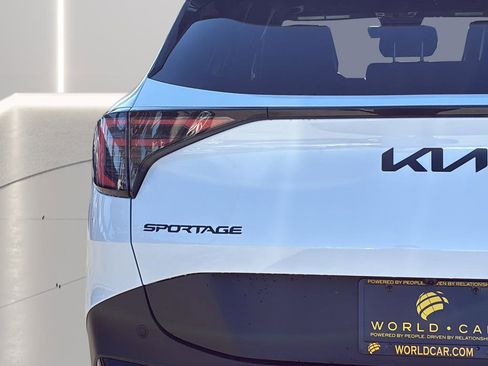 New 2026 Kia Sportage X-Line w/ X-Line Technology Package AWD/4WD image 29