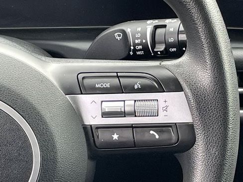 Used 2025 Hyundai Tucson SEL FWD image 13