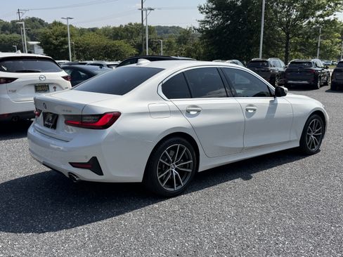 Used 2022 BMW 330i xDrive Sedan w/ Premium Package 2 AWD/4WD image 4