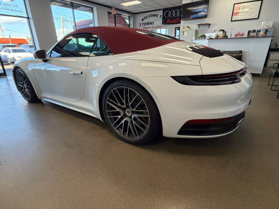 Used 2024 Porsche 911 Carrera 4S AWD/4WD image 35