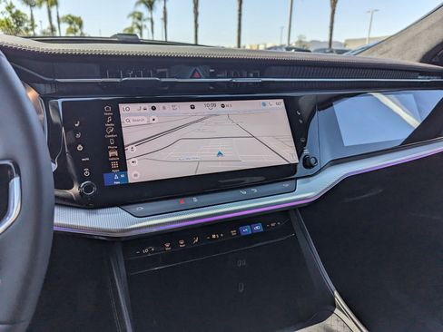 Used 2024 Jeep Wagoneer Launch Edition image 25