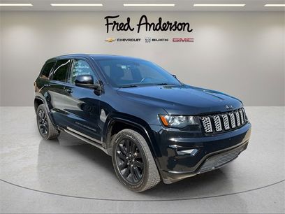 Used 2017 Jeep Grand Cherokee Altitude